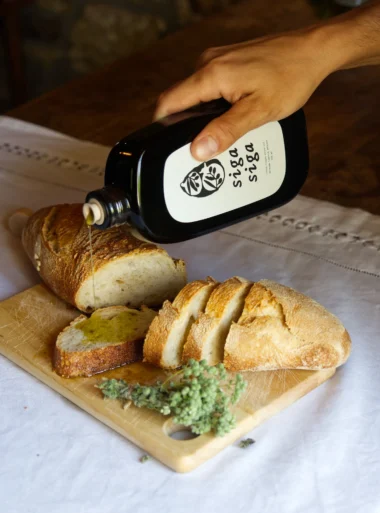 olive shoot 1 Siga Siga olive oil served with bread and Mediterranean herbs